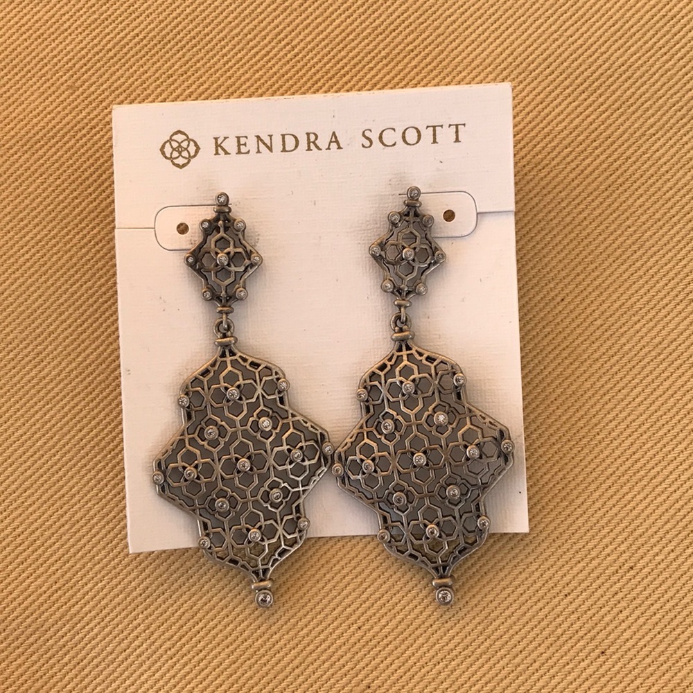 KendraScott earrings